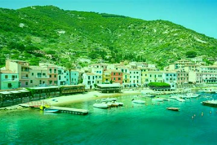 Aurora, 28 — Escort in Giglio Porto, Italy