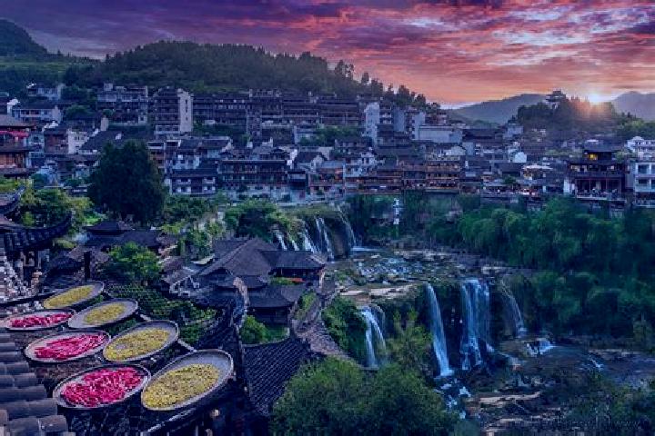 Aurora, 28 — Escort in Haidong Zhen, China