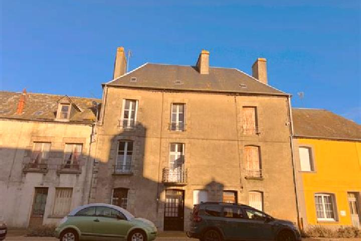 Aurora, 28 — Escort in Pre-en-Pail, France