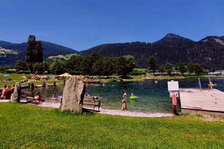 Aurora, 28 — Escort in Schlitters, Austria