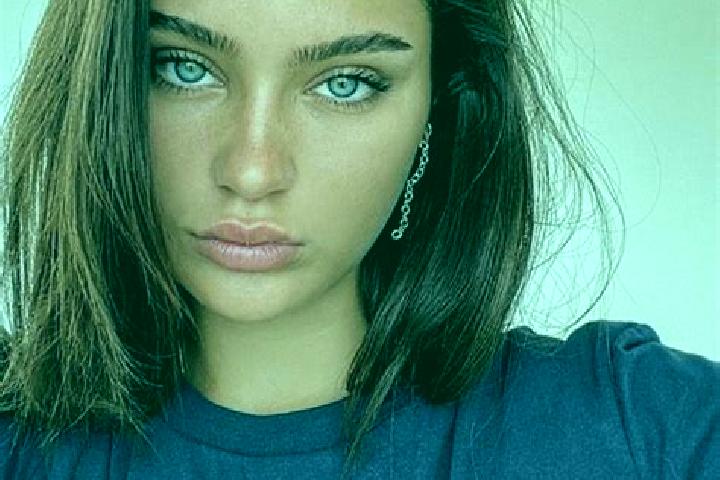 Aurora, 29, a brunette dark-eyed mixed companion based in Madbury. Offering Massage, CIM, Deep French Kissing, Striptease, Domination. Available for incall a...