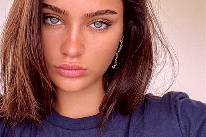 Aurora, 29, a brunette green-eyed mixed companion based in Arthur. Offering CIM, Roleplay, Party Girl. Available for incall and outcall, overnight bookings a...