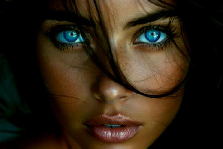 Aurora, 29, a red blue-eyed middle eastern companion based in Samattur. Offering Erotic Massage, 69, Couples. Available for incall and outcall, day and eveni...