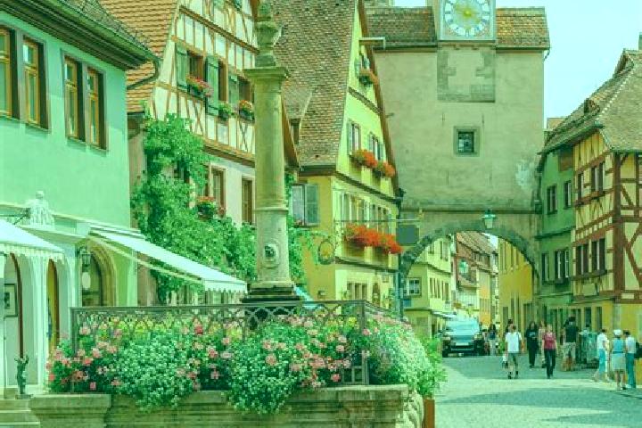 Aurora, 29 — Escort in Deimberg, Germany