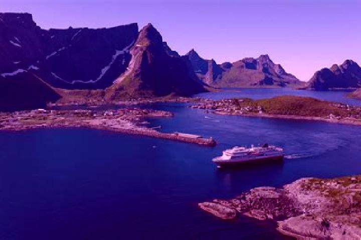 Aurora, 29 — Escort in Ornes, Norway