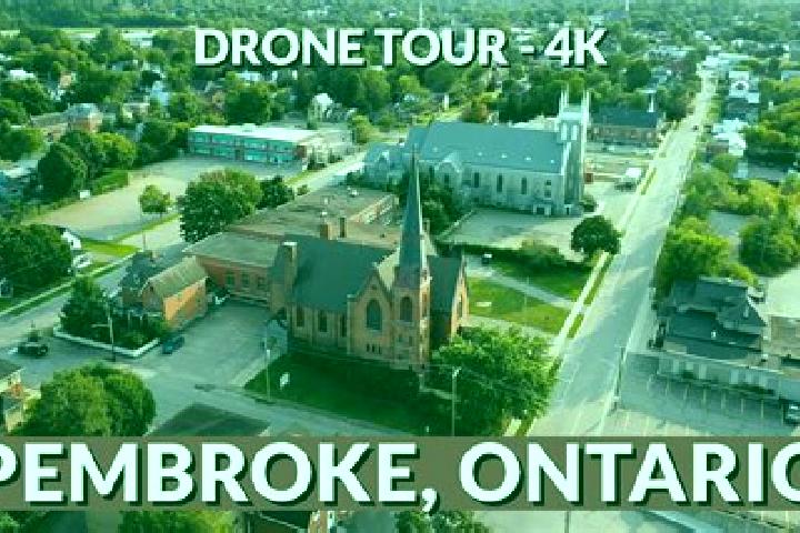 Aurora, 29 — Escort in Pembroke, Canada