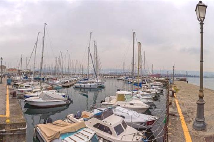 Aurora, 29 — Escort in San Rocco, Italy