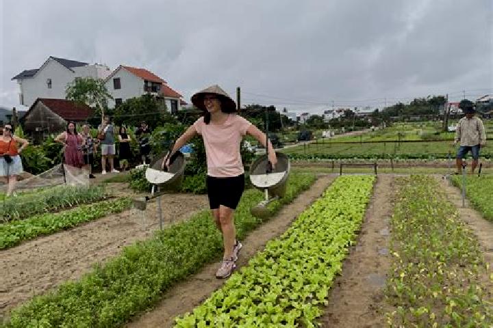 Aurora, 29 — Escort in Tra Que Vegetable Village, Vietnam