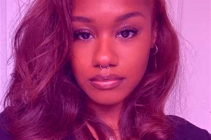Aurora, 30, a auburn dark-eyed ebony companion based in Mainhardt. Offering GFE, Prostate Massage, Travel Companion, Fetish, Striptease. Available for incall...
