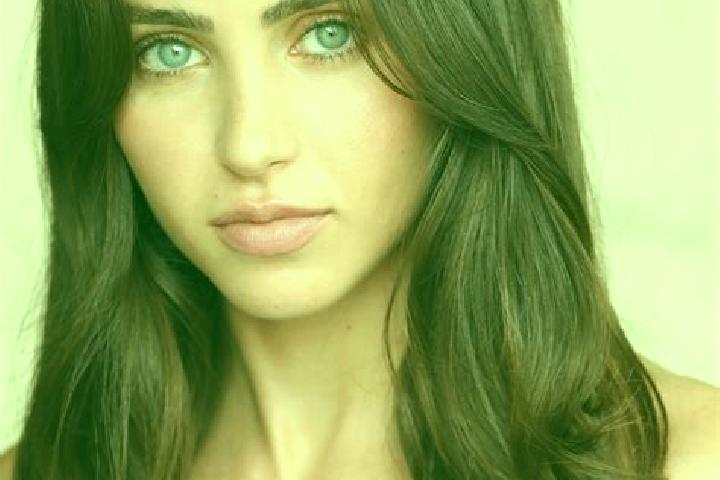 Aurora, 30, a brunette brown-eyed middle eastern companion based in Gareoult. Offering Striptease, Prostate Massage, GFE, Deep French Kissing, OWO. Available...