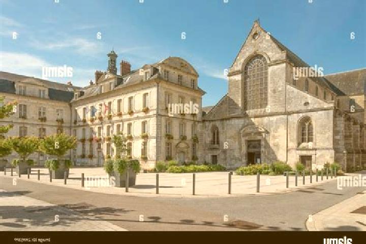 Aurora, 30 — Escort in Bernay, France