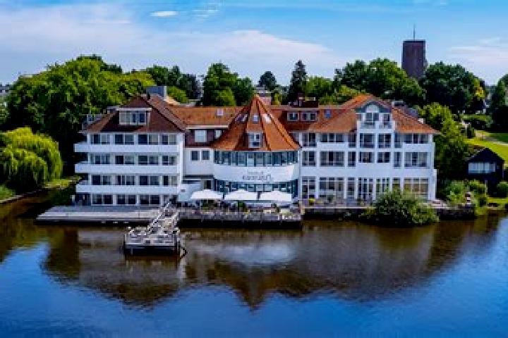 Aurora, 30 — Escort in Hochdonn, Germany