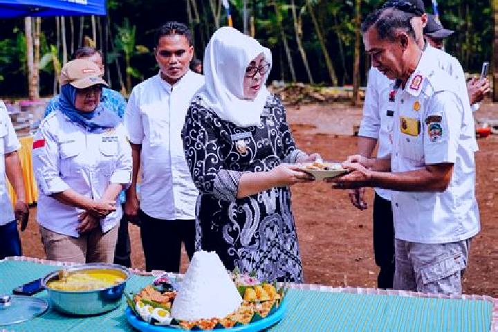 Aurora, 30 — Escort in Kedungwuluh, Indonesia