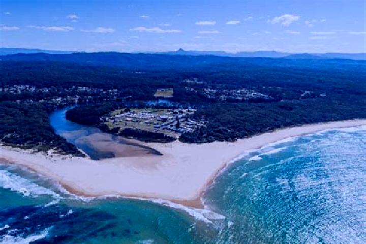 Aurora, 30 — Escort in Lake Tabourie, Australia