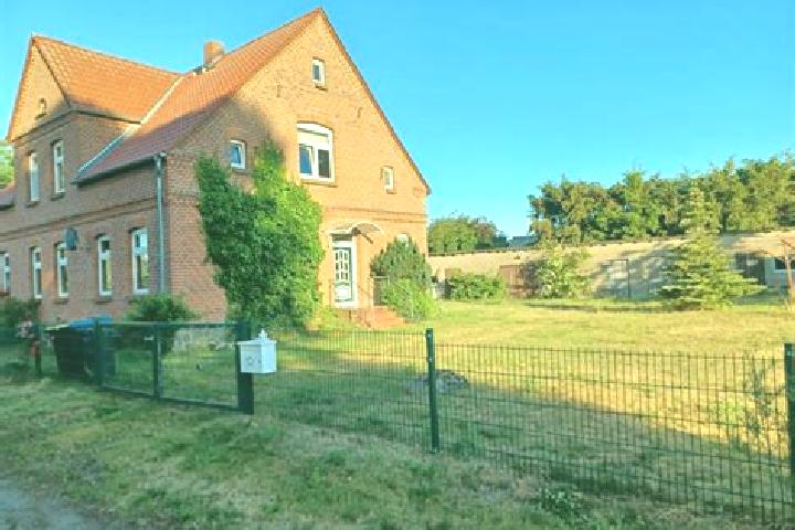 Aurora, 30 — Escort in Lueblow, Germany