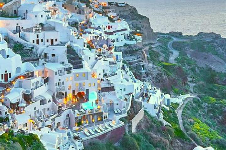 Aurora, 30 — Escort in Mavrothalassa, Greece