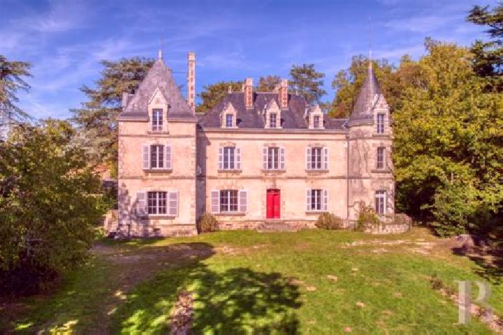 Aurora, 30 — Escort in Monsempron, France