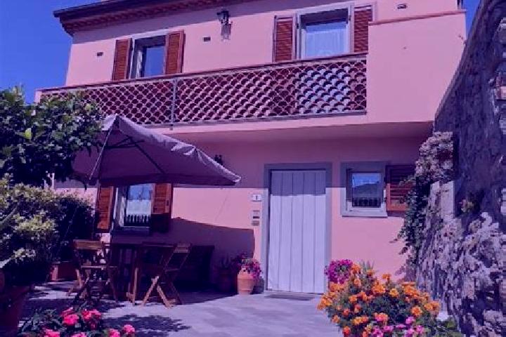 Aurora, 30 — Escort in Monterchi, Italy