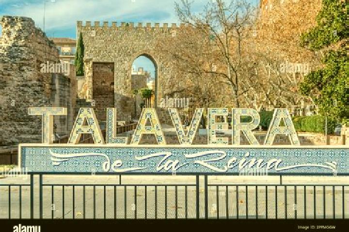 Aurora, 30 — Escort in Villares de la Reina, Spain