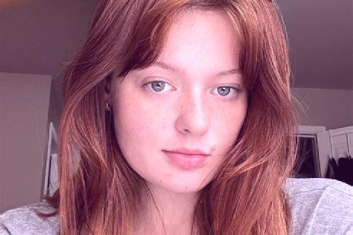 Aurora, 31, a auburn brown-eyed caucasian companion based in Cleburne. Offering Couples, Fetish. Available for incall and outcall, day and evening dates.