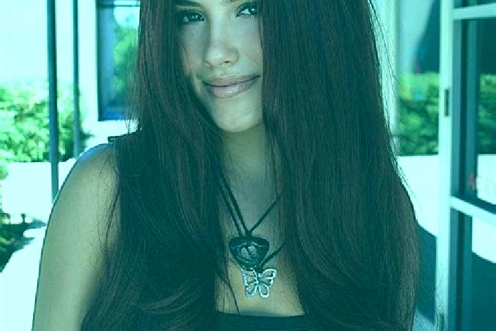Aurora, 31, a auburn dark-eyed caucasian companion based in Lehesten. Offering Tantra, OWO, Party Girl, 69. Available for incall and outcall, overnight booki...