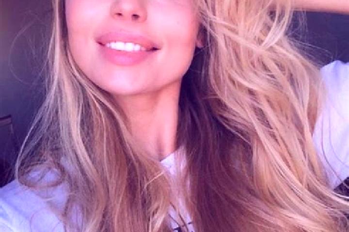 Aurora, 31, a blonde grey-eyed ebony companion based in Pengdian. Offering Massage, Dinner Date, GFE, Deep French Kissing. Available for incall and outcall, ...