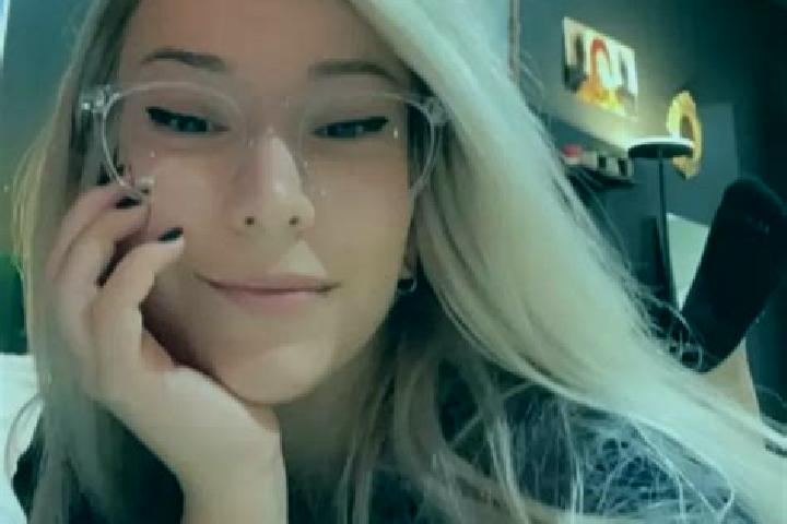 Aurora, 31, a blonde grey-eyed indian companion based in Sant Angelo. Offering OWO, Travel Companion, Striptease, Erotic Massage. Available for incall and ou...