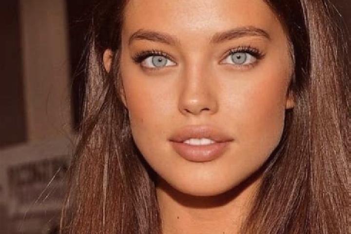 Aurora, 31, a brunette blue-eyed mediterranean companion based in Campillo de Altobuey. Offering BDSM, Party Girl, OWO. Available for incall and outcall, ove...