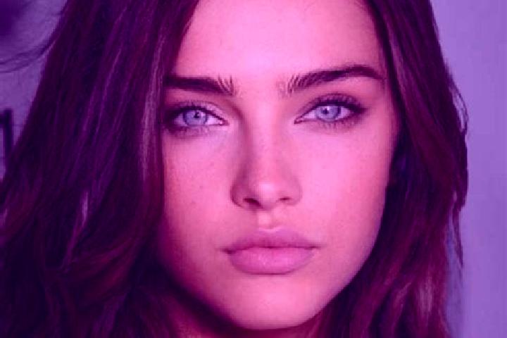 Aurora, 31, a brunette green-eyed indian companion based in Dananon. Offering Prostate Massage, Massage, CIM. Available for incall and outcall, day and eveni...
