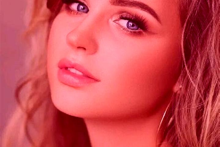 Aurora, 31, a dark blonde blue-eyed slavic companion based in Dos Rios Arriba. Offering Party Girl, Deep French Kissing, Fetish. Available for incall and out...