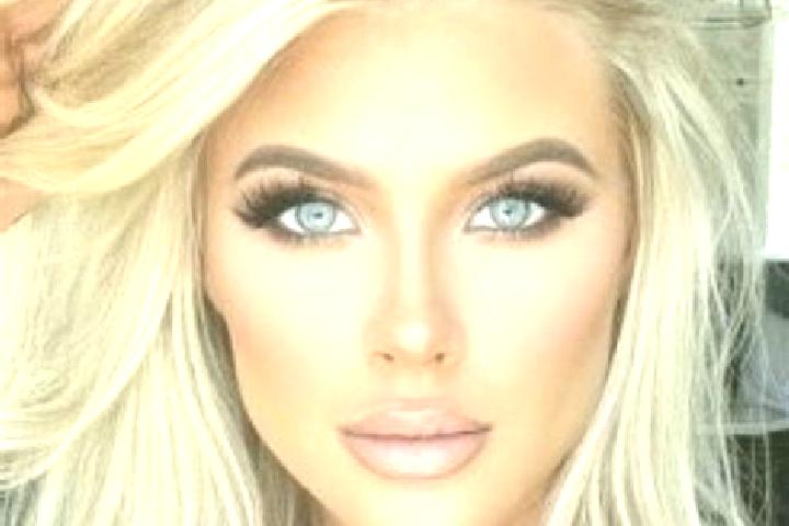 Aurora, 31, a platinum blonde grey-eyed caribbean companion based in Ntokou-Raymondville. Offering 69, Fetish, Massage. Available for incall and outcall, day...