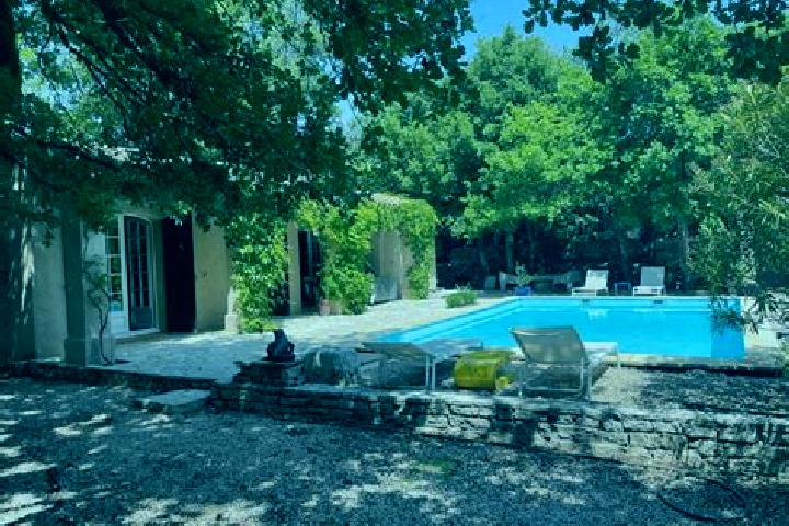 Aurora, 31 — Escort in Arpaillargues-et-Aureillac, France