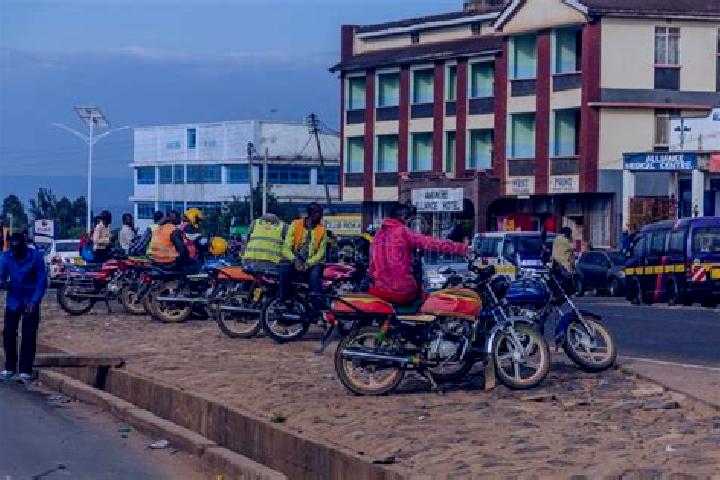 Aurora, 31 — Escort in Chavakali, Kenya