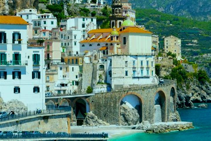 Aurora, 31 — Escort in La Lucca, Italy