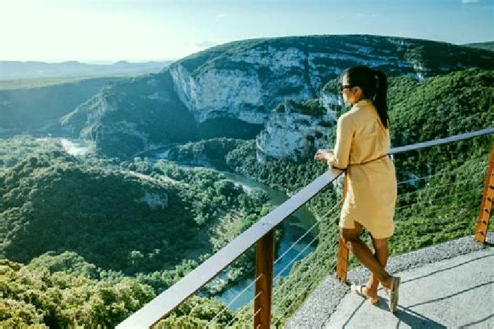 Aurora, 31 — Escort in Les Cheres, France