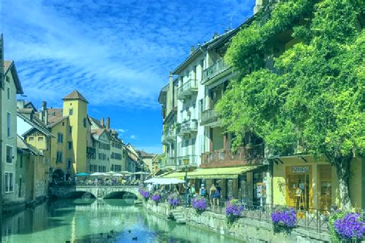 Aurora, 31 — Escort in Nebouzat, France