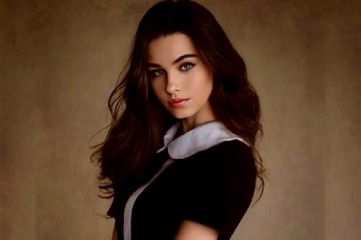 Aurora, 32, a brunette dark-eyed slavic companion based in Lem de Cima. Offering Duos, 69, GFE. Available for incall and outcall, day and evening dates.