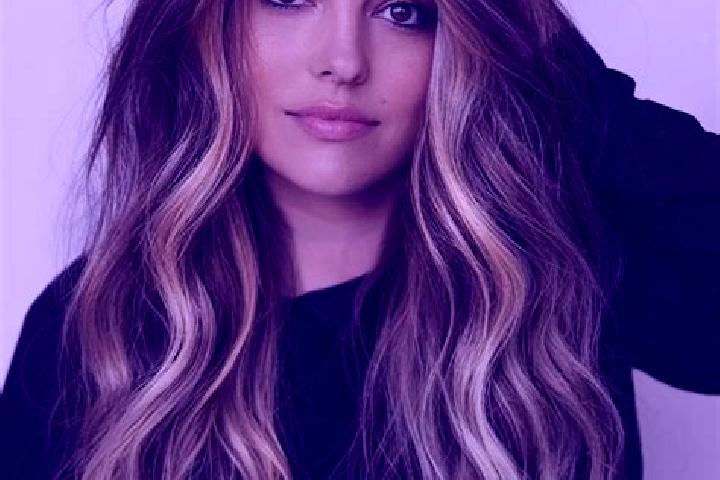 Aurora, 32, a dark blonde brown-eyed mediterranean companion based in Bammatyurt. Offering Deep French Kissing, Party Girl, Tantra, BDSM, Dinner Date. Availa...