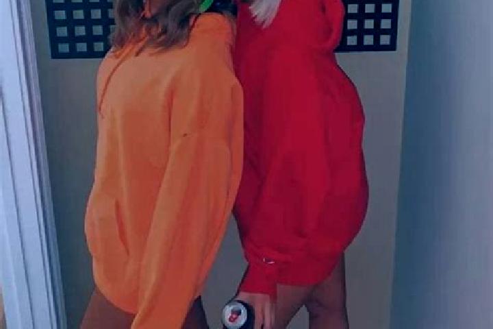 Aurora, 32, a red brown-eyed latina companion based in Sotobanado y Priorato. Offering CIM, Roleplay, Party Girl, Duos. Available for incall and outcall, day...