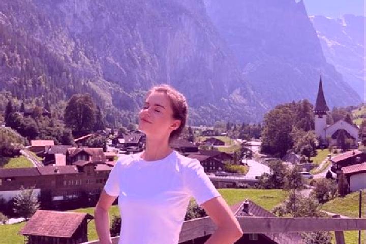 Aurora, 32 — Escort in Berolle, Switzerland