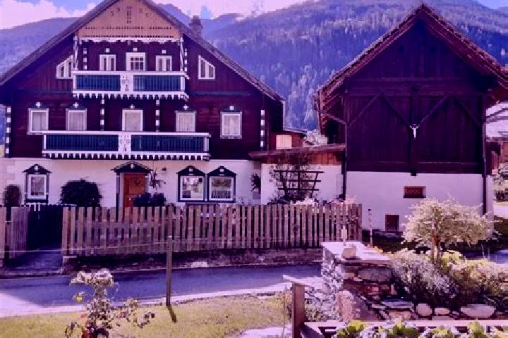 Aurora, 32 — Escort in Grosskirchheim, Austria