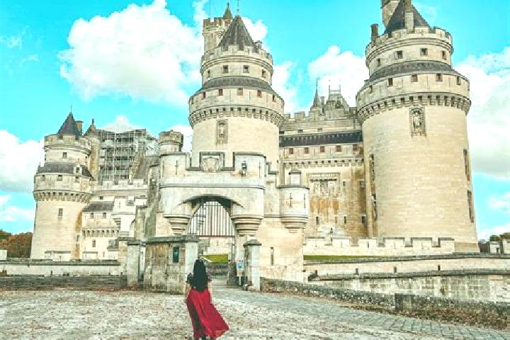 Aurora, 32 — Escort in Pierrefonds, France