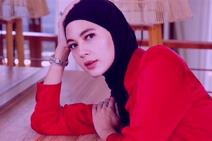 Aurora, 33 — Escort in Banji Meski, Iran