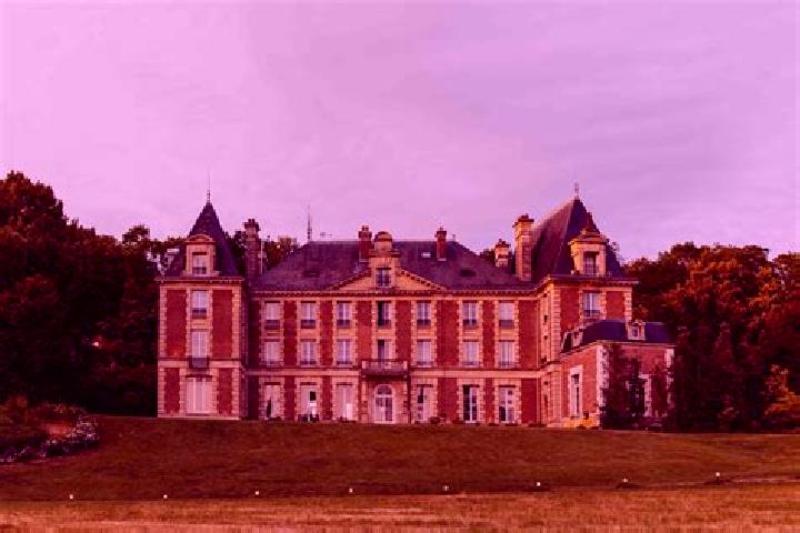 Aurora, 33 — Escort in Chateau-Renault, France
