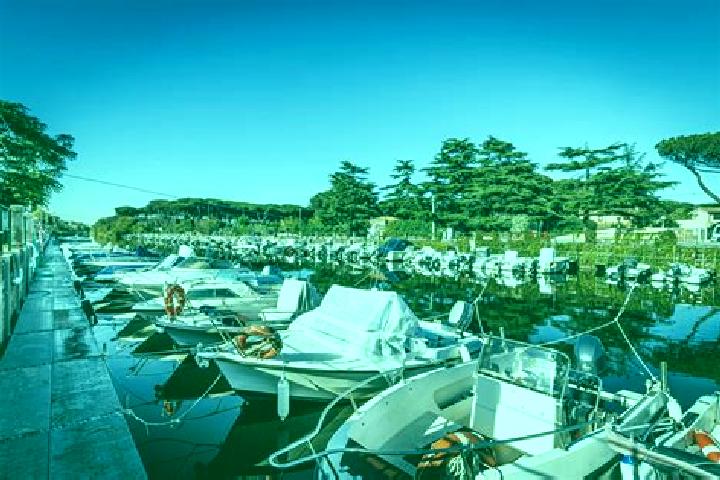 Aurora, 33 — Escort in Lido di Castel Fusano, Italy