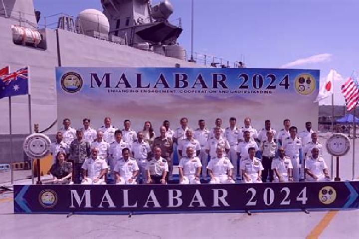 Aurora, 33 — Escort in Malabar, Australia