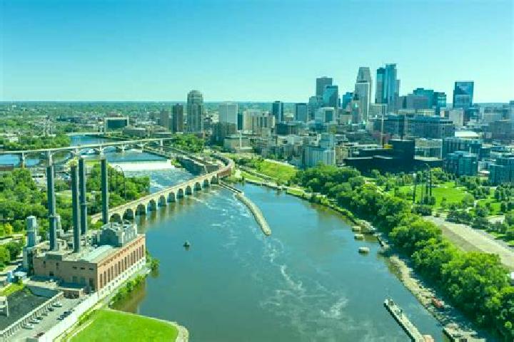 Aurora, 33 — Escort in Minnetonka Mills, United States