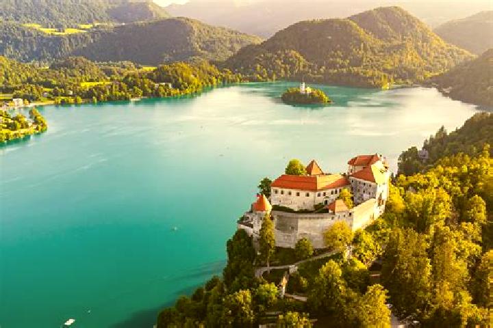 Aurora, 33 — Escort in Prvacina, Slovenia