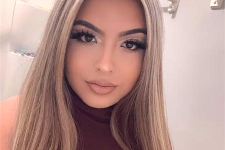 Aurora, 34, a blonde dark-eyed latina companion based in Northrepps. Offering Duos, Fetish, Domination, GFE. Available for incall and outcall, day and evenin...