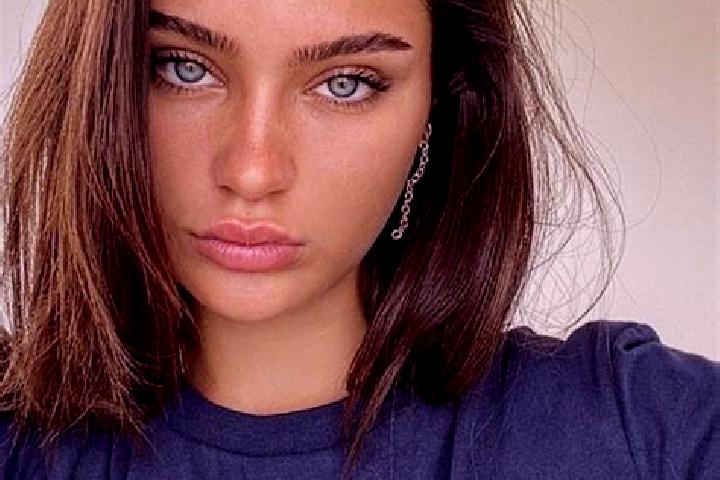 Aurora, 34, a brunette blue-eyed middle eastern companion based in Les Echelles. Offering Overnight, OWO, Couples, Deep French Kissing. Available for incall ...